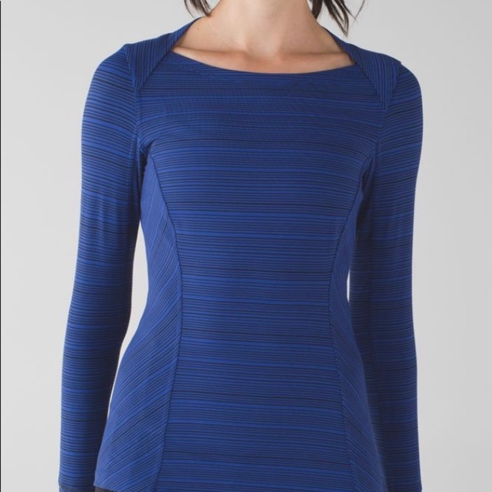 Lululemon Size 8 Kanto Catch Me Long Sleeve Tee